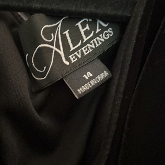 Alex evenings little black dress, new with tags - Picture 4 of 5